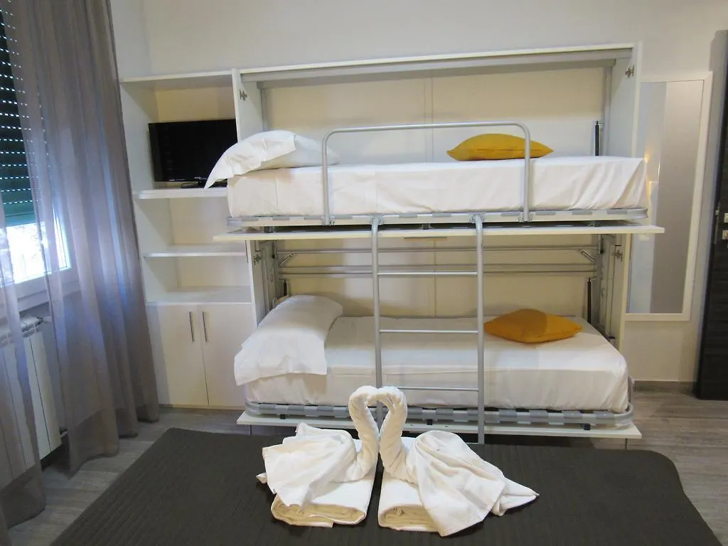 Bed and Breakfast Pianeta Roma Frühstückspension